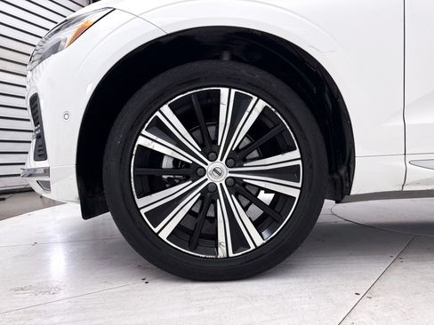 Used 2023 Volvo XC60 B5 Plus w/ Protection Package Premier FWD image 15