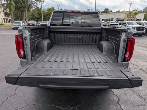 New 2026 GMC Sierra 1500 AT4 AWD/4WD image 18
