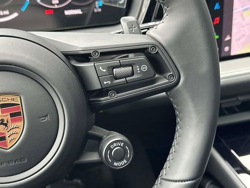 New 2026 Porsche Cayenne Coupe AWD/4WD image 22
