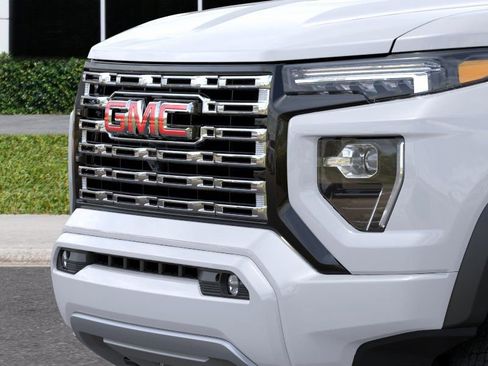 New 2026 GMC Canyon Denali AWD/4WD image 13