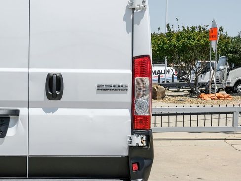 Used 2025 RAM ProMaster 2500 w/ Convenience Group FWD image 42