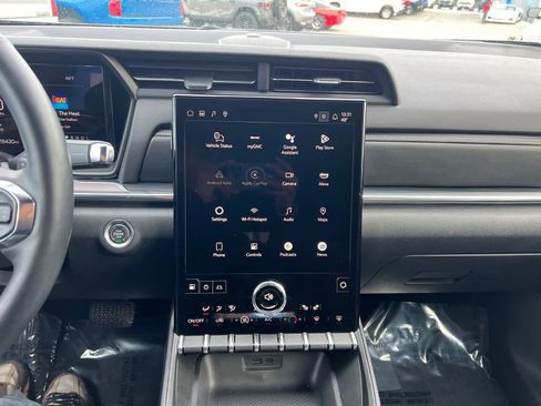 Certified 2025 GMC Terrain Elevation image 25