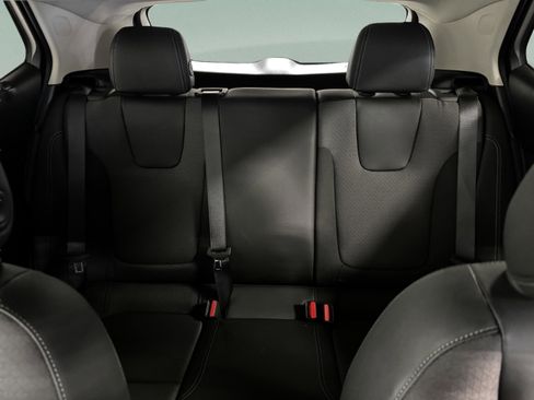 Used 2025 Buick Encore GX Preferred image 29