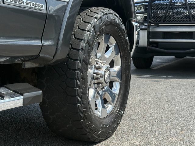 Used 2017 Ford F250 Lariat w/ Lariat Ultimate Package AWD/4WD image 28