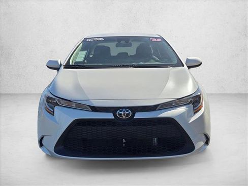 Used 2022 Toyota Corolla LE w/ Carpet Mat Package (TMS) image 2