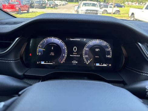 New 2025 Jeep Grand Cherokee Laredo X w/ Luxury Tech Group I image 20