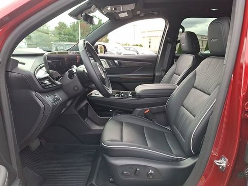 Certified 2026 Buick Enclave Avenir w/ Super Cruise Package image 15