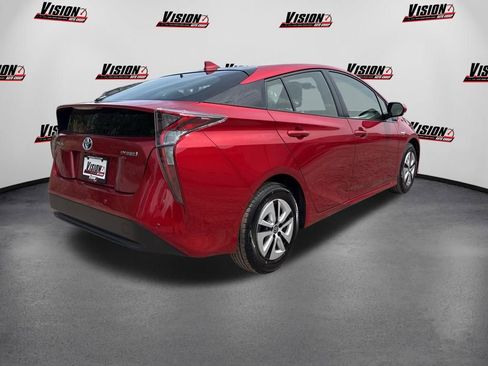 Used 2017 Toyota Prius Three FWD image 5