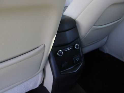 Used 2018 Lincoln MKT AWD w/ Technology Package image 9