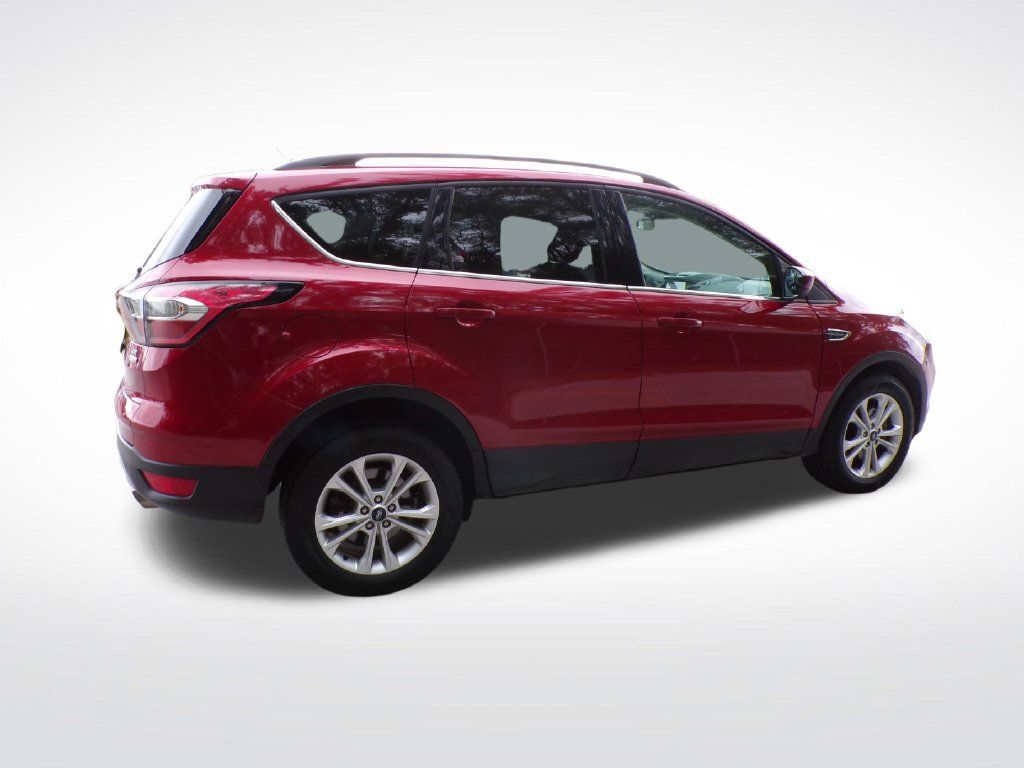 Used 2018 Ford Escape SE w/ SE Sync 3 Package AWD/4WD image 8