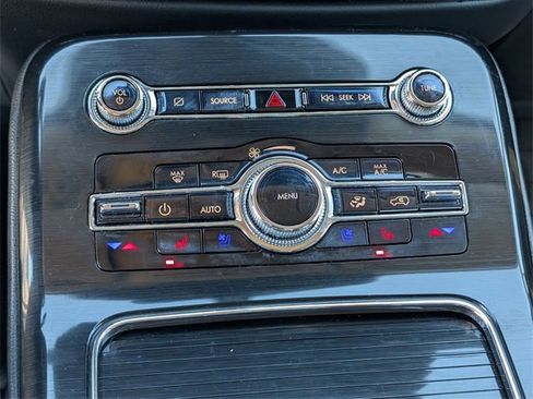 Used 2022 Lincoln Nautilus Reserve image 31