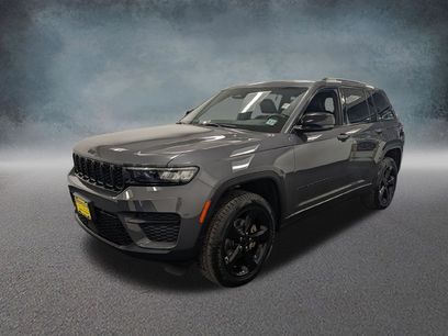 Used 2022 Jeep Grand Cherokee Altitude