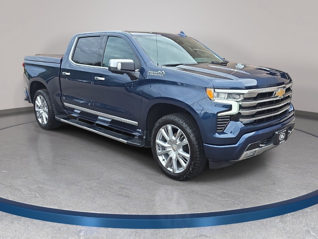 Used 2023 Chevrolet Silverado 1500 High Country w/ High Country Premium Package AWD/4WD image 4
