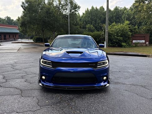 Used 2018 Dodge Charger R/T Scat Pack RWD image 2