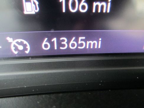 Used 2021 Buick Enclave Premium w/ Sun and Sites Package FWD image 32