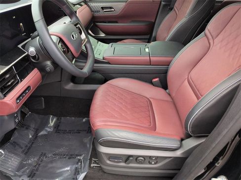 Used 2025 INFINITI QX80 Autograph image 12