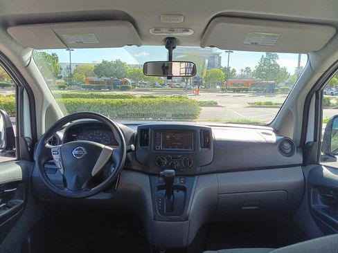 Used 2020 Nissan NV200 S w/ Back Door Glass Package image 17
