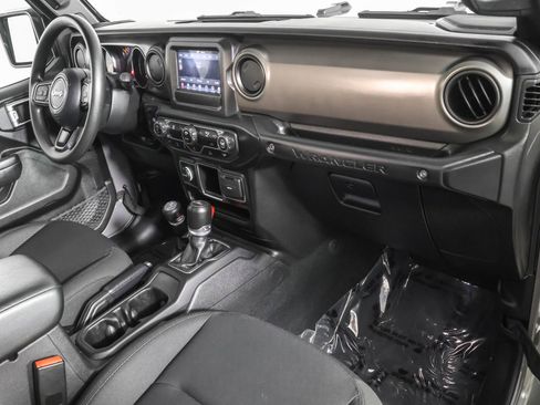 Used 2022 Jeep Wrangler Sport AWD/4WD image 37