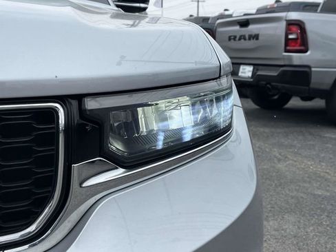 Used 2021 Jeep Grand Cherokee L Limited image 9