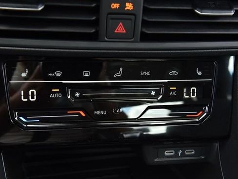 New 2026 Volkswagen Jetta SE FWD image 15
