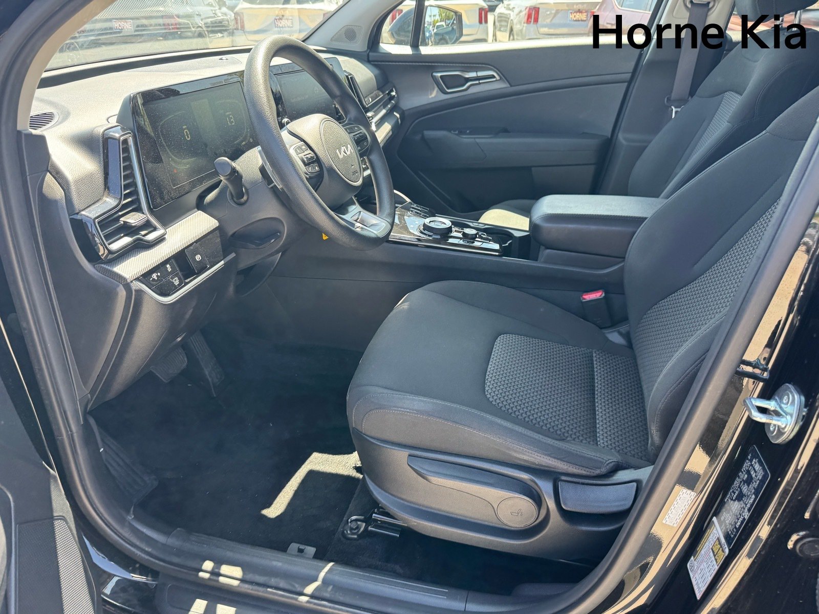 Used 2023 Kia Sportage LX AWD/4WD image 10