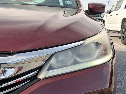 Used 2016 Honda Accord Sport image 11