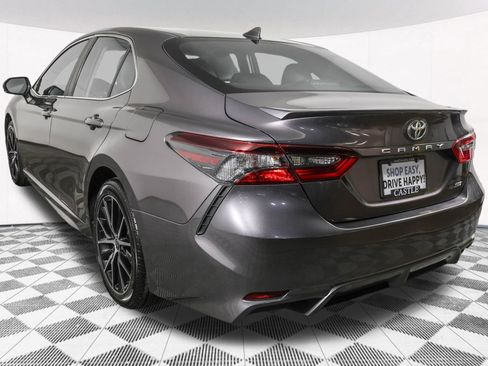 Used 2022 Toyota Camry SE FWD image 16