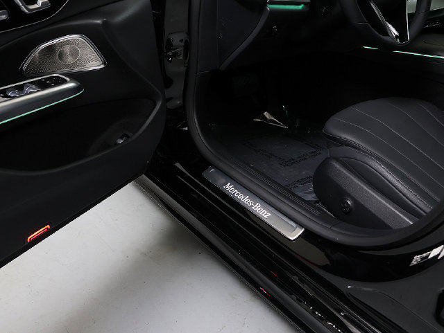 Used 2026 Mercedes-Benz E 450 4MATIC Sedan image 26