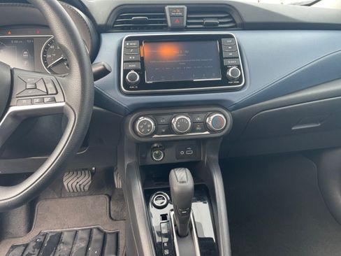 Used 2025 Nissan Versa SV w/ Trunk Package image 17