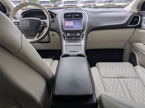 Used 2019 Lincoln Nautilus Black Label image 24