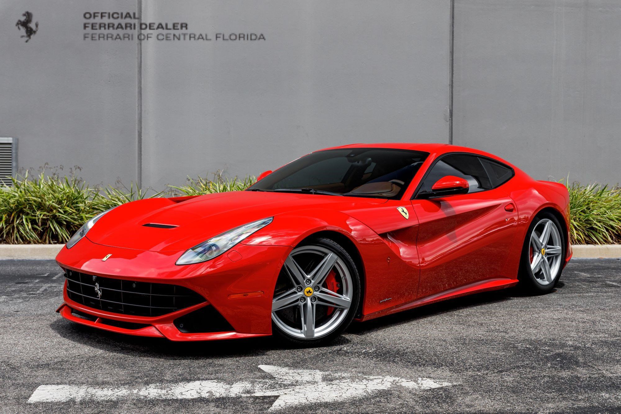 Used 2016 Ferrari F12 Berlinetta RWD image 1