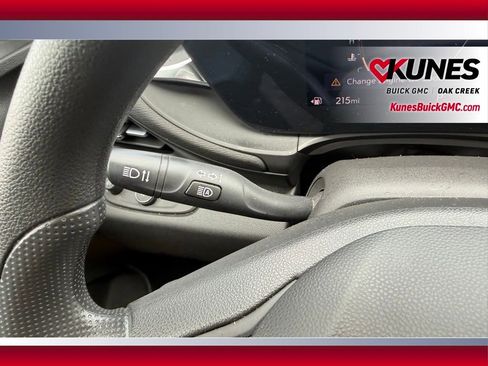 Used 2024 Buick Envista Preferred w/ Advanced Safety Package image 20