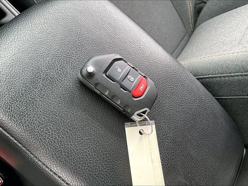 Used 2025 Jeep Gladiator Sport AWD/4WD image 27