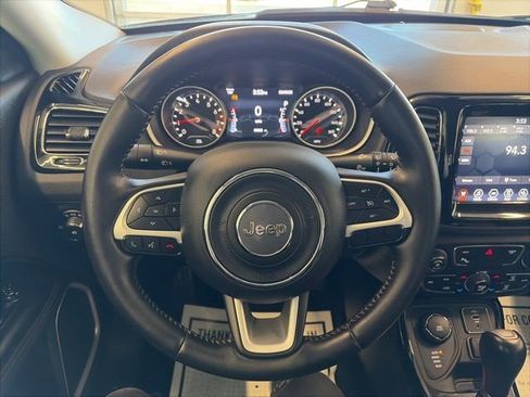 Certified 2019 Jeep Compass Limited w/ Safety & Security Group image 17
