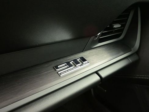 Certified 2022 Porsche 911 50th Anniversary Edition AWD/4WD image 22