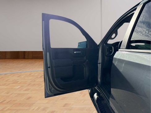 Used 2020 Chevrolet Silverado 1500 RST w/ All-Star Edition RWD image 9
