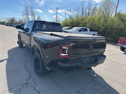 Used 2022 RAM 3500 Laramie image 14