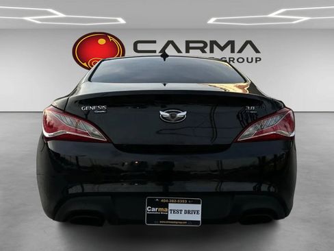 Used 2014 Hyundai Genesis 3.8 image 4