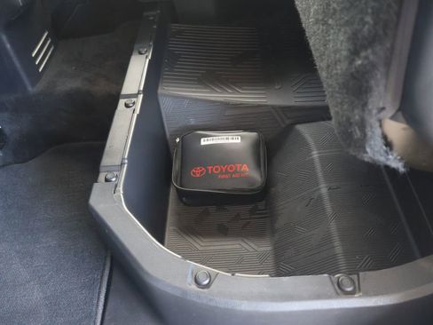 Used 2024 Toyota Tacoma TRD Off-Road w/ TRD Off Road Premium Package image 27