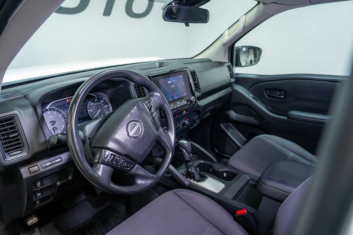 Used 2022 Nissan Frontier S w/ Technology Package RWD image 9