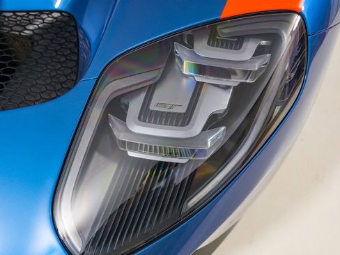 Used 2021 Ford GT image 43