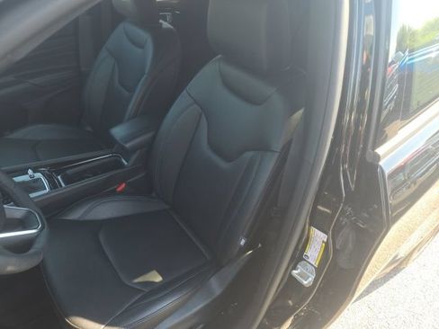 Used 2025 Jeep Compass Limited w/ Sun & Sound Group AWD/4WD image 14