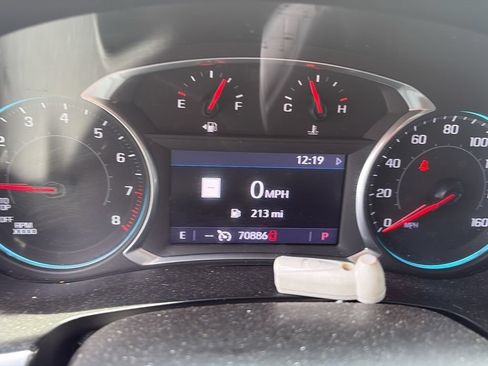 Used 2021 Chevrolet Traverse LT w/ LT Premium Package FWD image 13