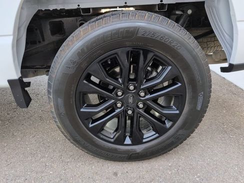 Used 2025 Ford F150 Lariat AWD/4WD image 32