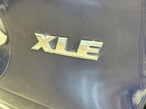 Certified 2022 Toyota RAV4 XLE w/ Convenience Package FWD image 13