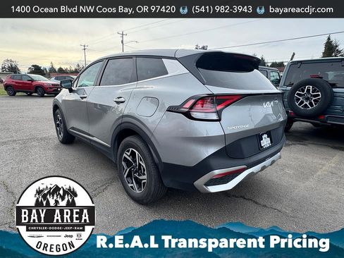 Used 2024 Kia Sportage LX image 9