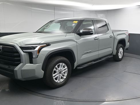 Used 2024 Toyota Tundra SR5 w/ SR5 Premium Package image 4