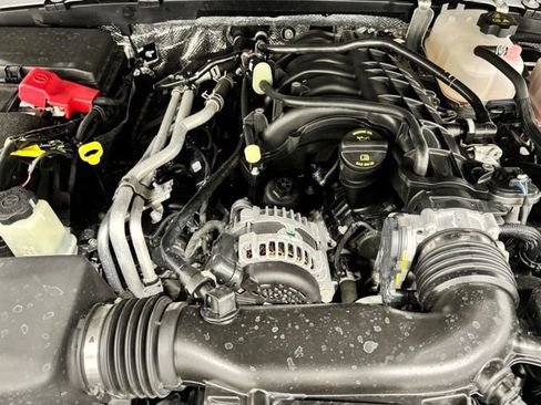 Used 2026 Jeep Gladiator Mojave AWD/4WD image 24