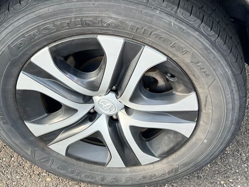 Used 2016 Toyota RAV4 LE AWD/4WD image 22