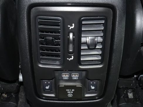 Used 2025 Dodge Durango GT AWD/4WD image 28